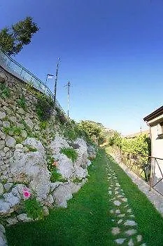 800生态住宿加早餐旅馆 2*